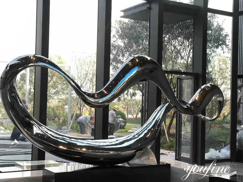 metal Loop sculpture (4)