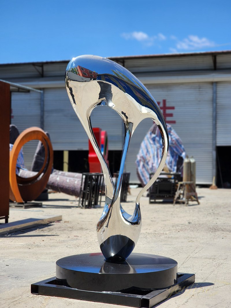 Modern Stainless Steel Abstract Polished Sculptures for Garde