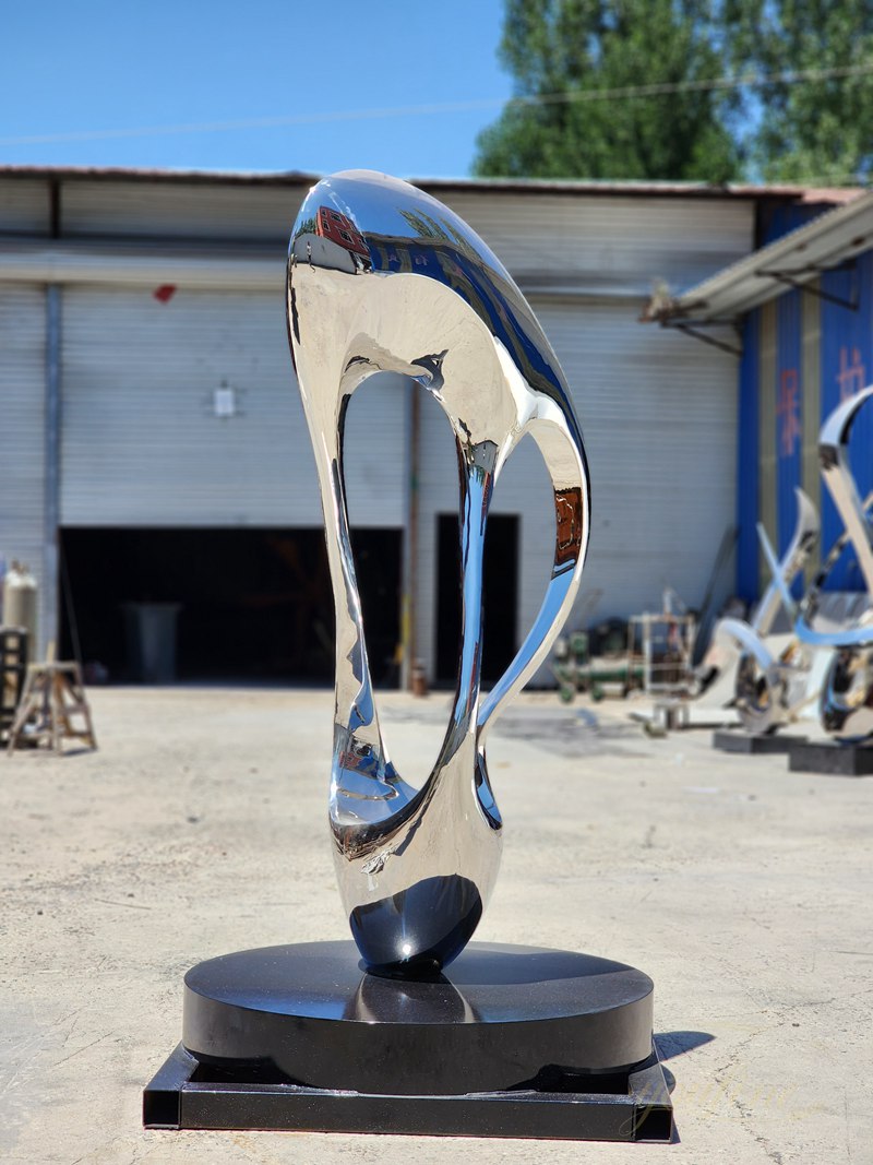 Modern Stainless Steel Abstract Polished Sculptures for Garde