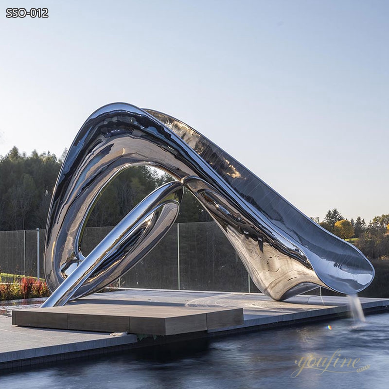 Mirror Polished Stainless Steel Water Slide Sculpture Supplier