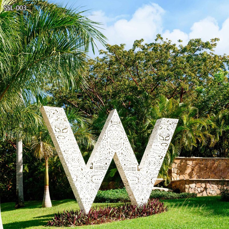 Large Outdoor Letter W Modern Art Sculpture Customization