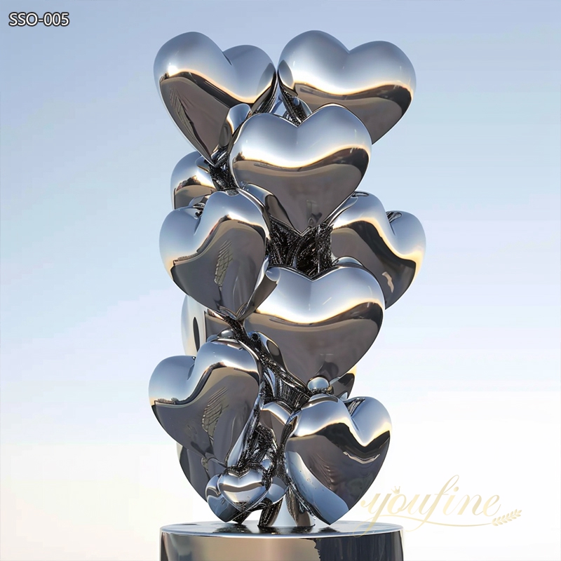 Stainless Steel Heart-Shaped Sculpture Column Art Installation