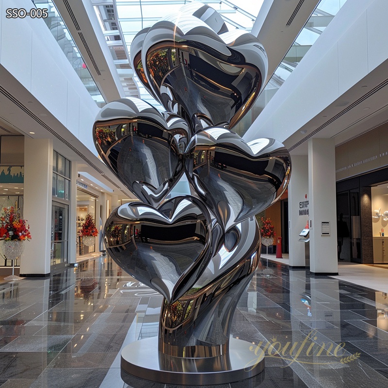 Stainless Steel Heart-Shaped Sculpture Column Art Installation