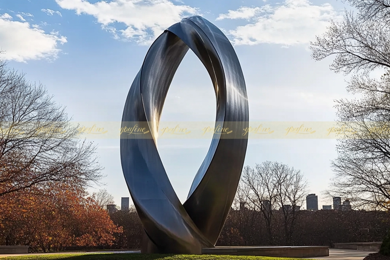 monument stainless steel sculpture