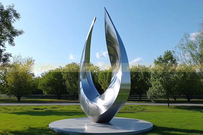 monument stainless steel sculpture