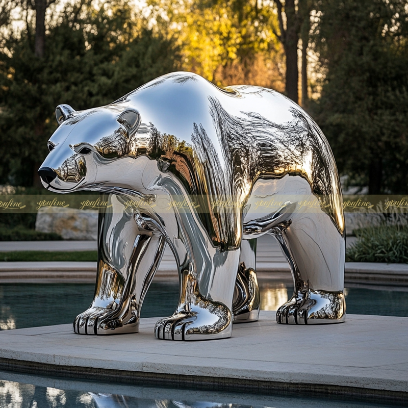 Polar Bear sculpture