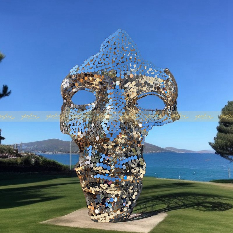 9 Striking Stainless Steel Face Sculptures That Inspire Awe