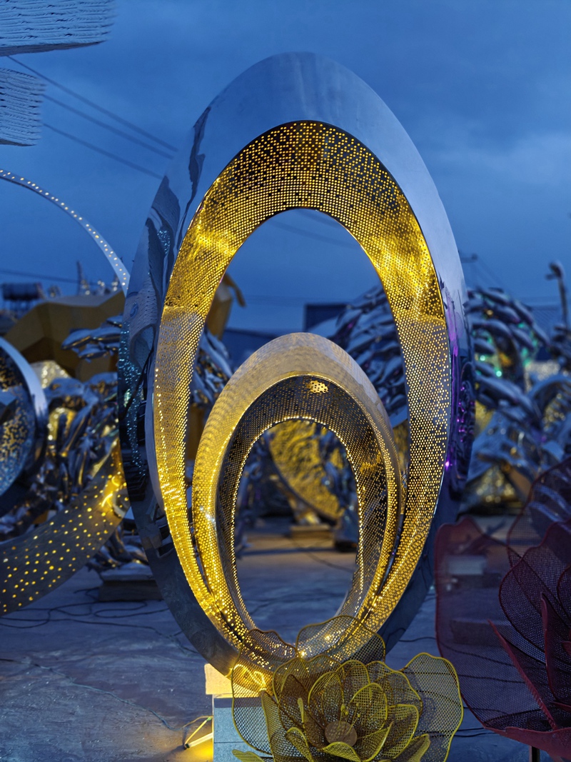 modern Oval stainless steel light sculpture