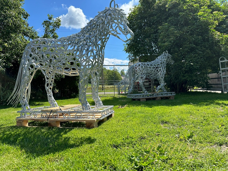 life size modern metal Hollow Art Horse Sculpture for Lawn